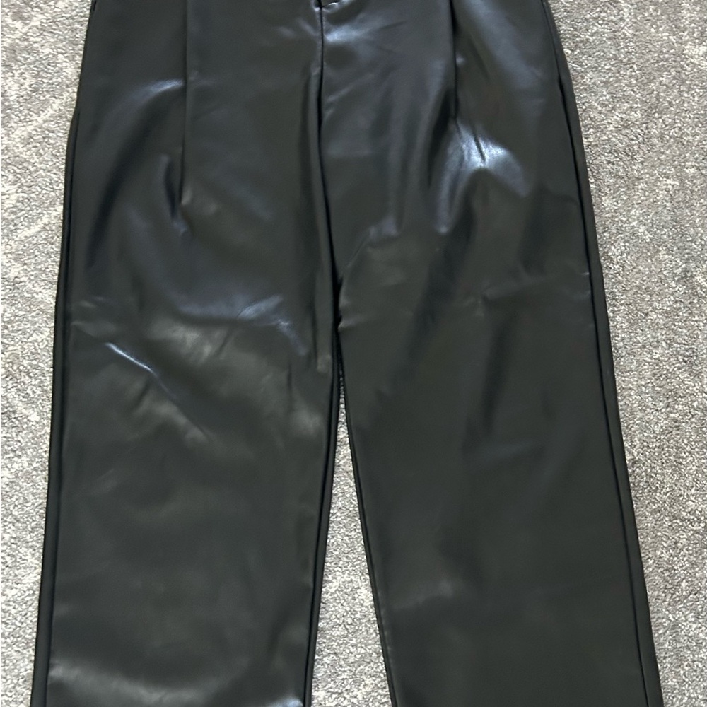 Faux Leather Pants Black Large Wide Leg Pleated‎ Front Elastic Back 27.5” Inseam
